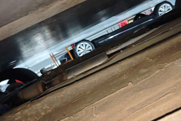 Used Geely Auto FX11 2024 1.5TD DCT Prestige Edition Right Side Sill