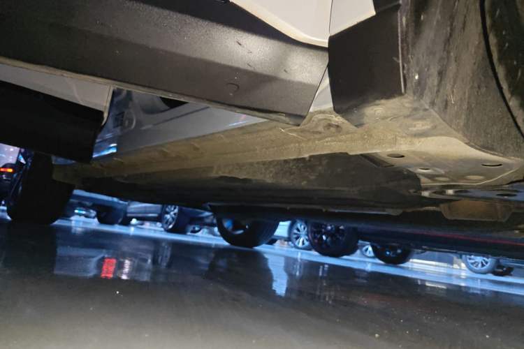 Used Geely Auto FX11 2024 1.5TD DCT Flagship Edition Right Side Sill