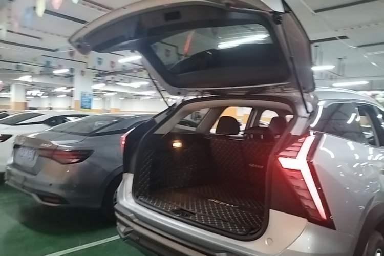Used Geely Auto FX11 2024 1.5TD DCT Dragon Edition Trunk
