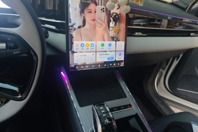 Used Geely Auto FX11 2024 1.5TD DCT Dragon Edition Audio And AC Panel