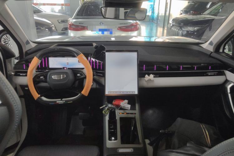 Used Geely Auto FX11 2024 1.5TD DCT Flagship Edition Center Console