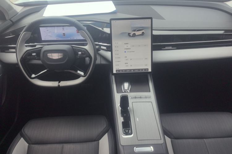 Used Geely Auto FX11 2024 1.5TD DCT Dragon Edition Center Console