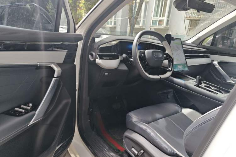 Used Geely Auto FX11 2024 1.5TD DCT Prestige Edition Driver Seat