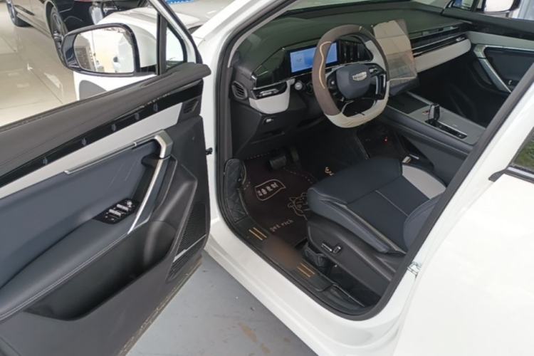 Used Geely Auto FX11 2024 1.5TD DCT Dragon Edition Driver Seat
