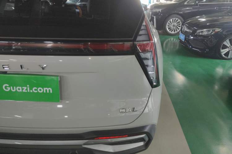 Used Geely Auto FX11 2024 1.5TD DCT Flagship Edition Exterior 3