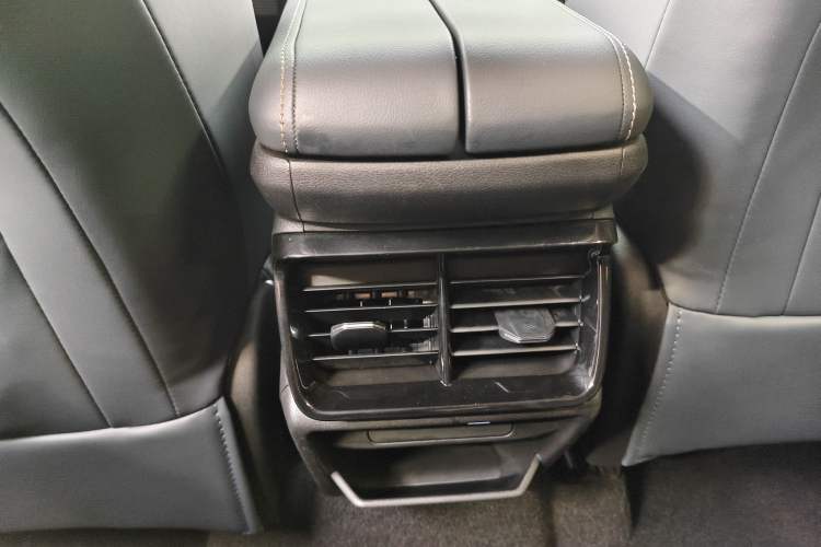 Used Geely Auto FX11 2024 1.5TD DCT Prestige Edition Exterior 5
