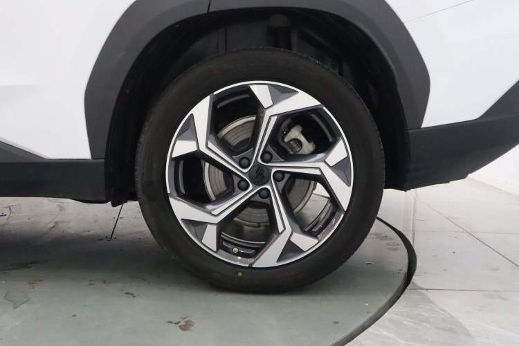 Used Geely Auto FX11 2024 1.5TD DCT Flagship Edition Exterior 6