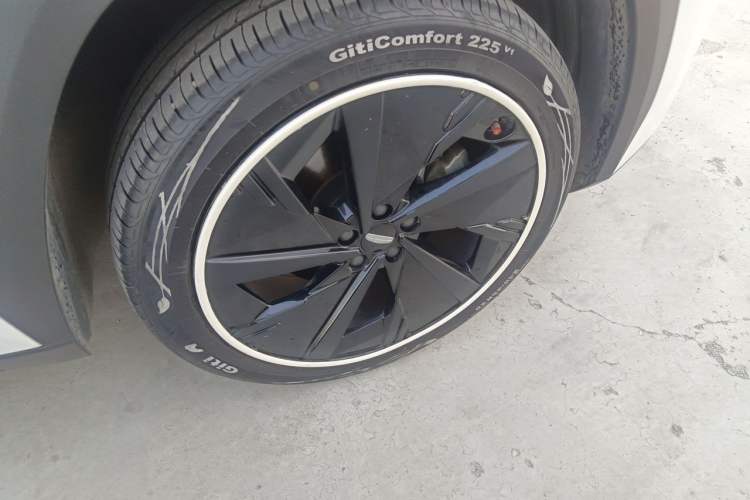 Used Geely Auto FX11 2024 1.5TD DCT Prestige Edition Exterior 7