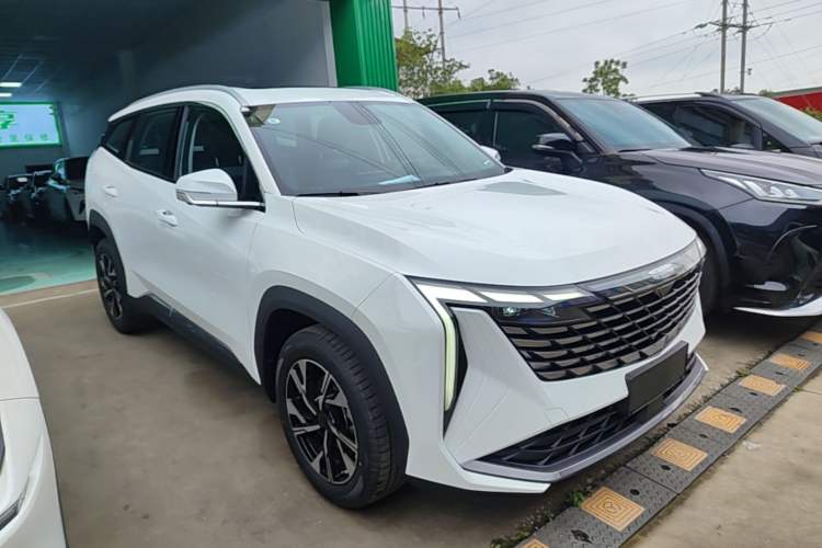 Used Geely Auto FX11 2024 1.5TD DCT Dragon Edition Front Right 45 Deg