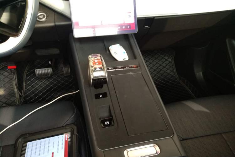 Used Geely Auto FX11 2024 1.5TD DCT Prestige Edition Gear Lever