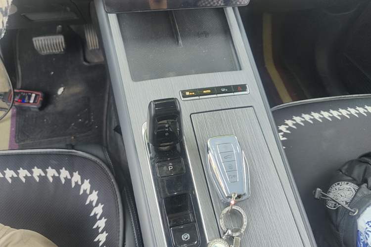 Used Geely Auto FX11 2024 1.5TD DCT Prestige Edition Gear Lever