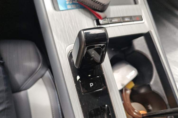Used Geely Auto FX11 2024 1.5TD DCT Prestige Edition Gear Lever