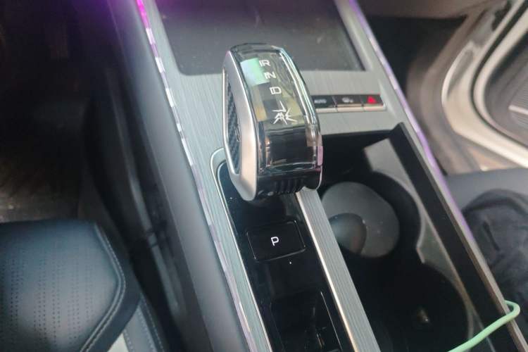 Used Geely Auto FX11 2024 1.5TD DCT Dragon Edition Gear Lever