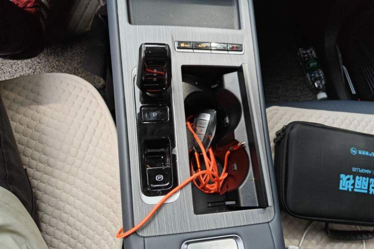 Used Geely Auto FX11 2024 1.5TD DCT Prestige Edition Gear Lever