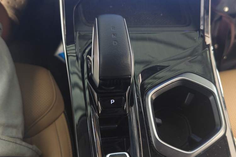 Used Geely Auto FX11 2024 1.5TD DCT Prestige Edition Gear Lever