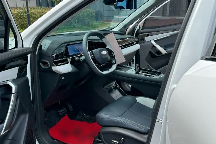 Used Geely Auto FX11 2024 1.5TD DCT Prestige Edition Interior 2