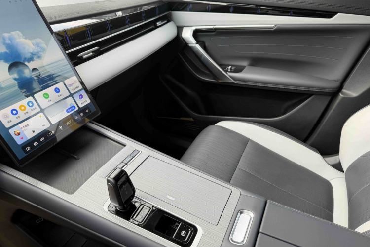 Used Geely Auto FX11 2024 1.5TD DCT Flagship Edition Interior 5