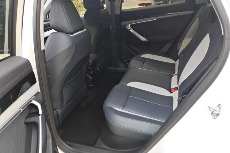 Used Geely Auto FX11 2024 1.5TD DCT Prestige Edition Interior 8