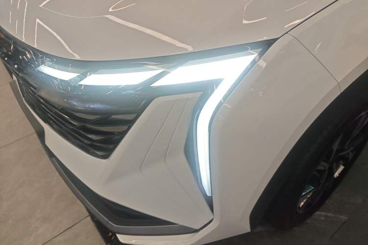 Used Geely Auto FX11 2024 1.5TD DCT Dragon Edition Left Front Headlight