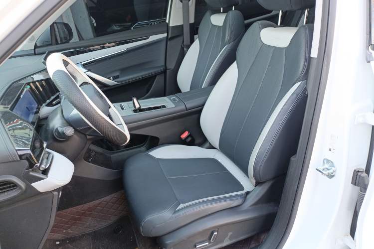 Used Geely Auto FX11 2024 1.5TD DCT Dragon Edition Left Front Seat