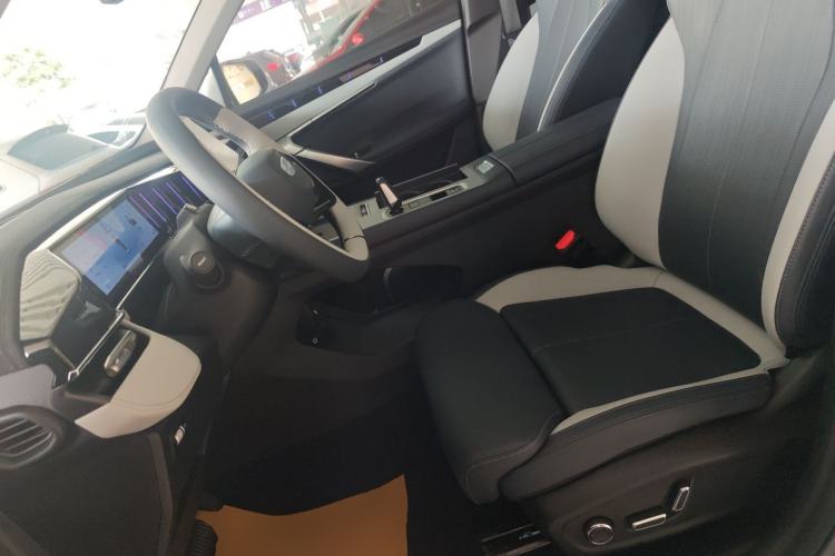 Used Geely Auto FX11 2024 1.5TD DCT Flagship Edition Left Front Seat