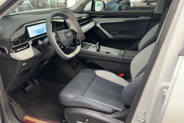 Used Geely Auto FX11 2024 1.5TD DCT Dragon Edition Left Front Seat
