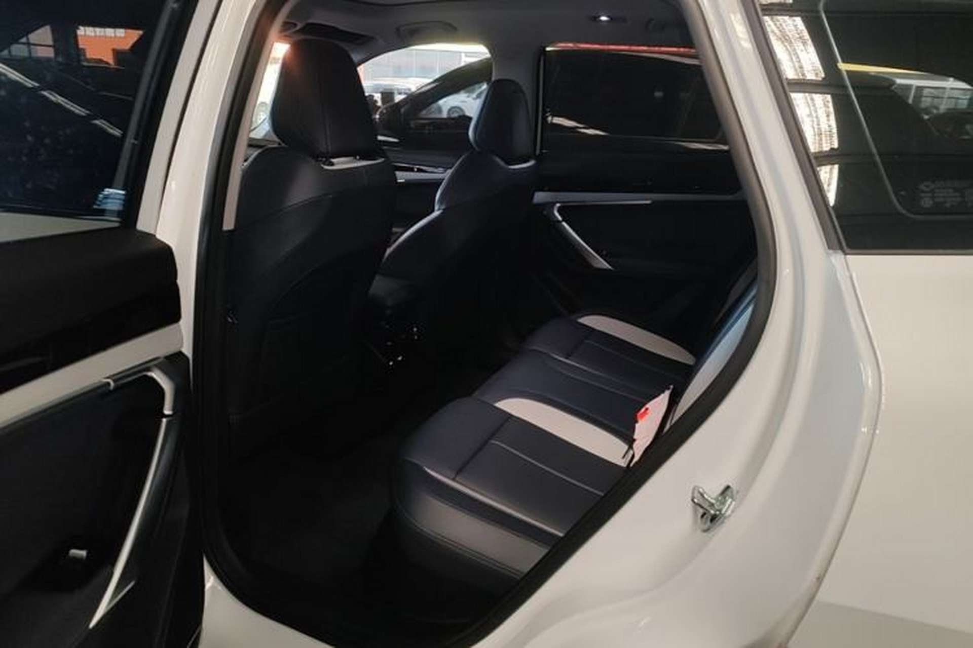 Used Geely Auto FX11 2024 1.5TD DCT Prestige Edition Left Rear Seat