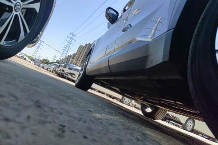 Used Geely Auto FX11 2024 1.5TD DCT Prestige Edition Left Side Sill