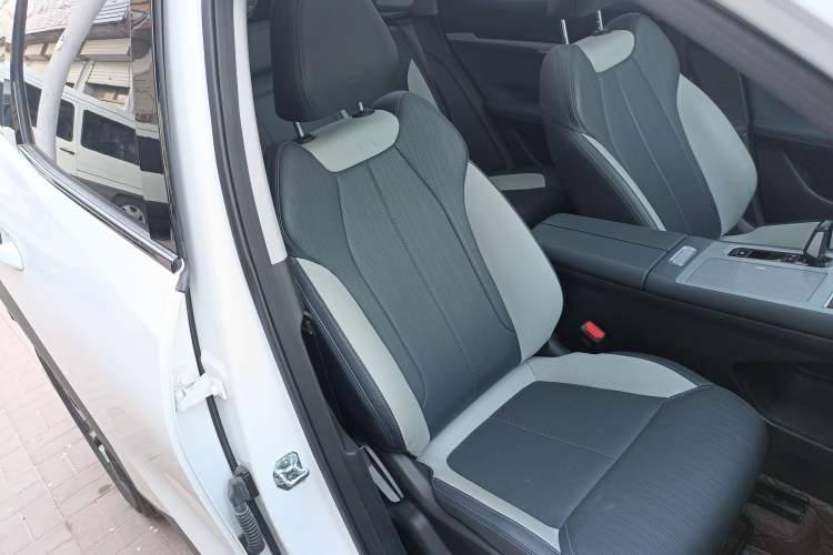 Used Geely Auto FX11 2024 1.5TD DCT Dragon Edition Right Front Seat
