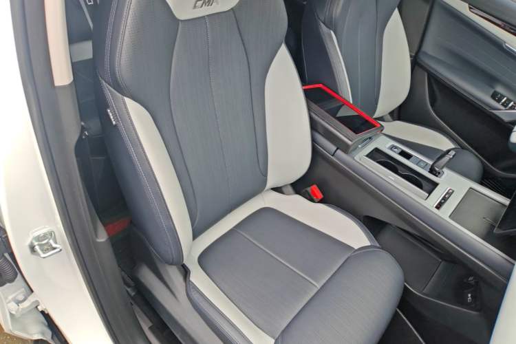Used Geely Auto FX11 2024 1.5TD DCT Prestige Edition Right Front Seat