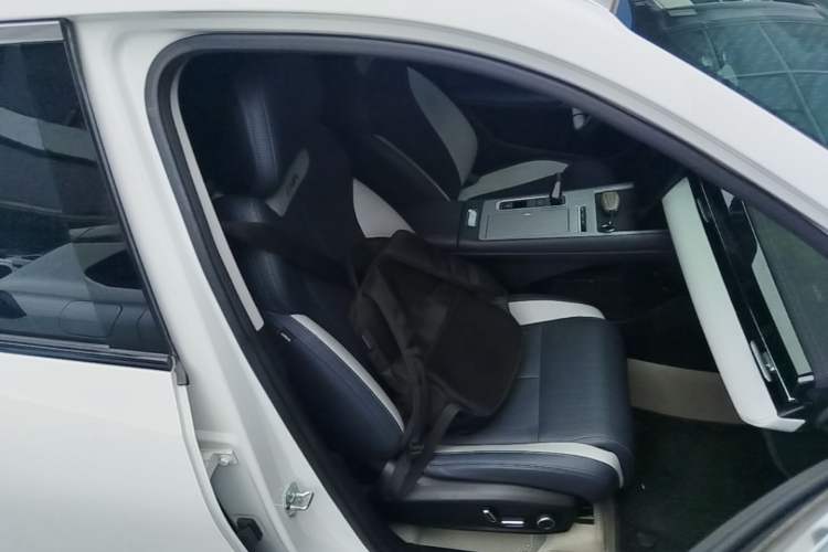 Used Geely Auto FX11 2024 1.5TD DCT Flagship Edition Right Front Seat