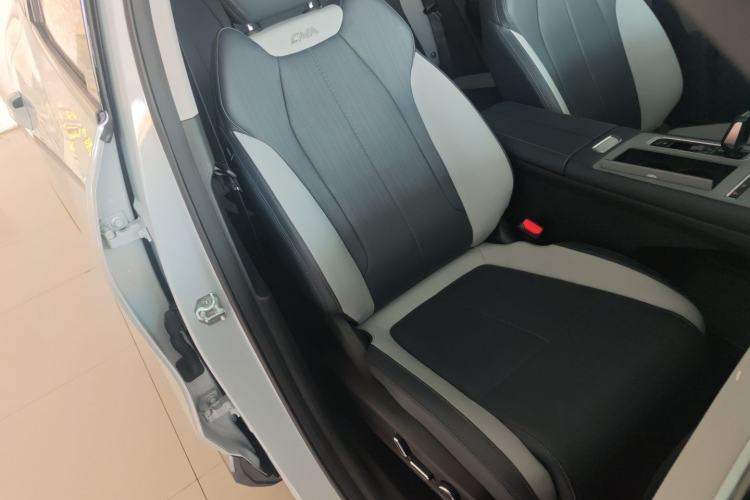 Used Geely Auto FX11 2024 1.5TD DCT Flagship Edition Right Front Seat
