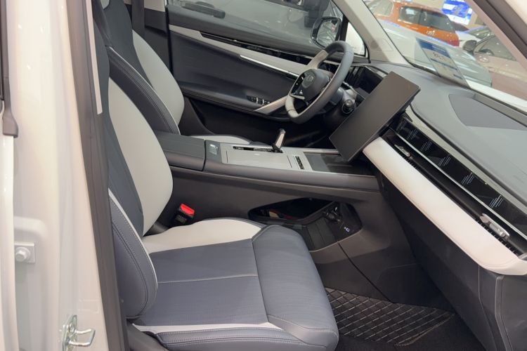 Used Geely Auto FX11 2024 1.5TD DCT Dragon Edition Right Front Seat