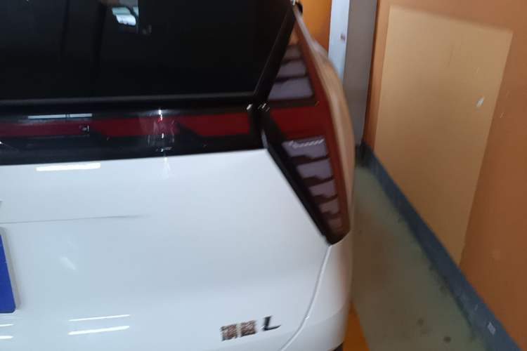 Used Geely Auto FX11 2024 1.5TD DCT Prestige Edition Right Rear Taillight