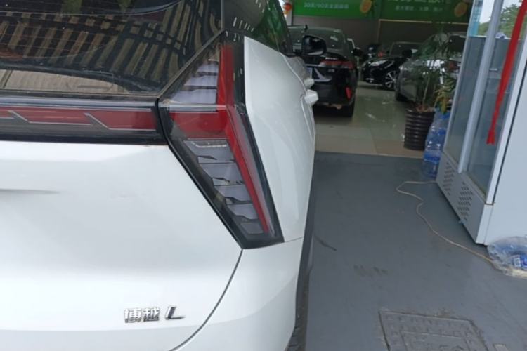 Used Geely Auto FX11 2024 1.5TD DCT Dragon Edition Right Rear Taillight