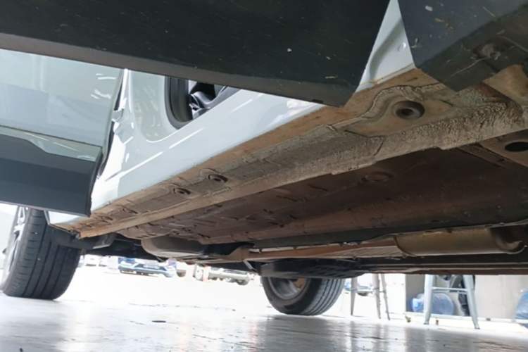 Used Geely Auto FX11 2024 1.5TD DCT Dragon Edition Right Side Sill