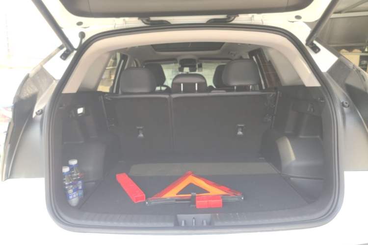 Used Geely Auto FX11 2024 1.5TD DCT Prestige Edition Trunk