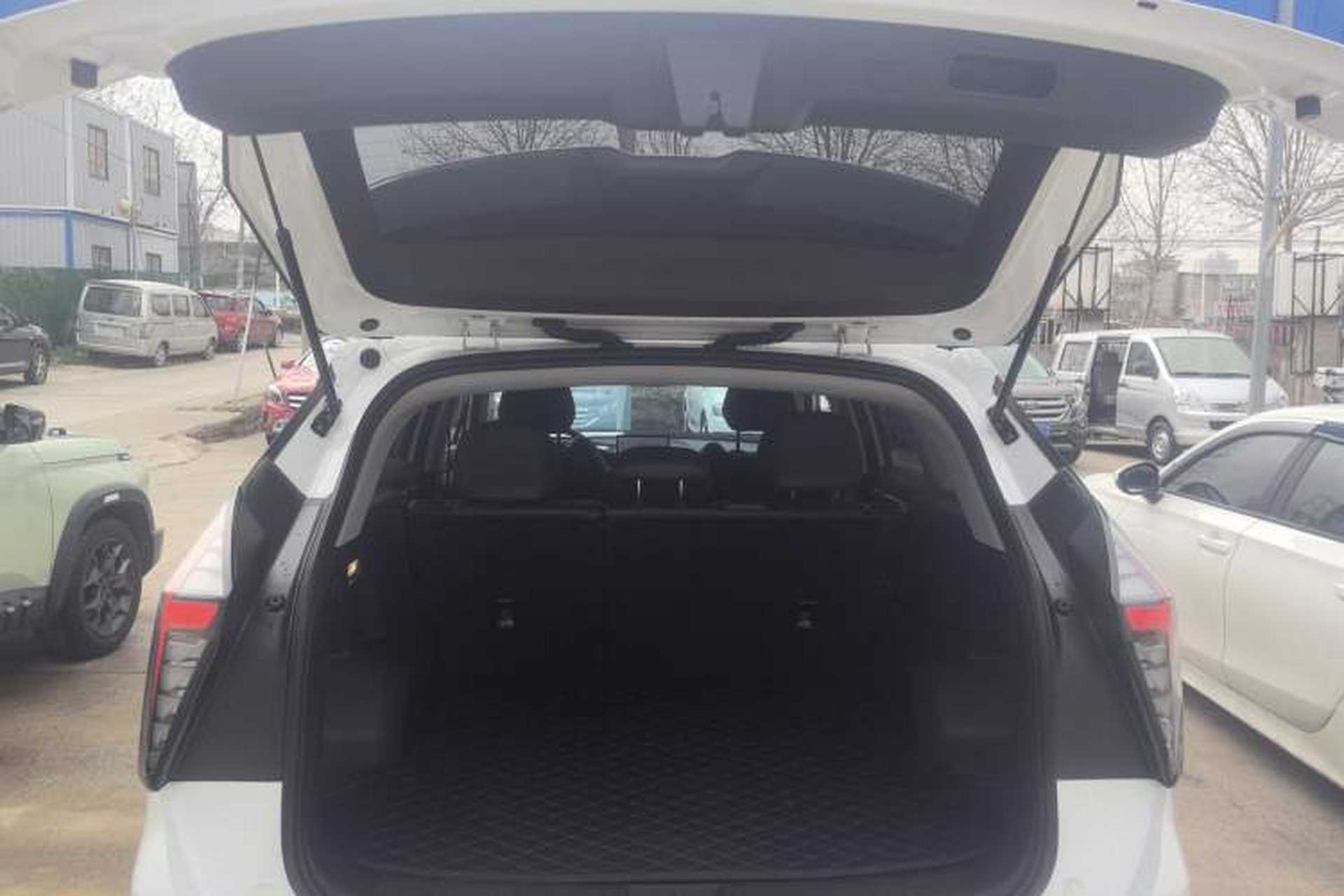 Used Geely Auto FX11 2024 1.5TD DCT Dragon Edition Trunk