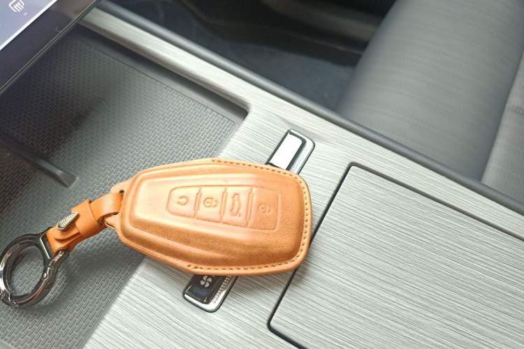 Used Geely Auto FX11 2024 1.5TD DCT Prestige Edition Vehicle Key