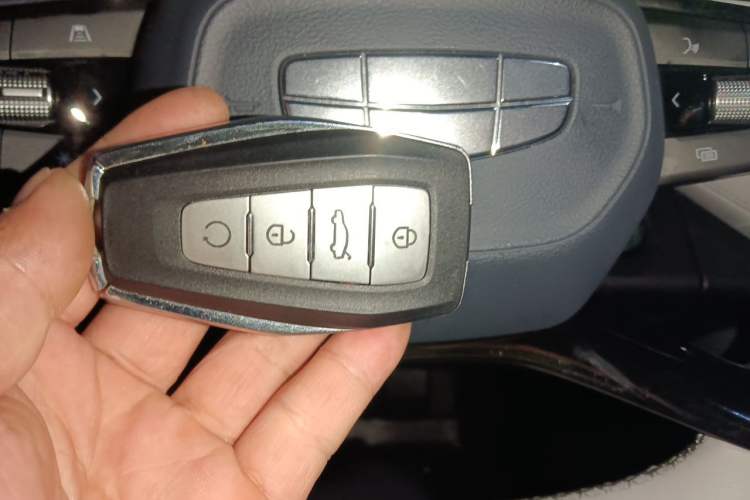 Used Geely Auto FX11 2024 1.5TD DCT Prestige Edition Vehicle Key