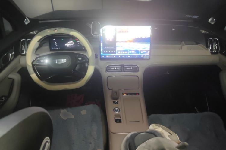 Used Geely Auto FX11 2025 4th Generation 1.5TD DCT - Shanhe Center Console