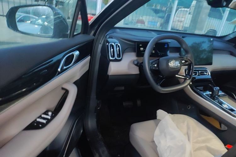 Used Geely Auto FX11 2025 4th Generation 1.5TD DCT – The Start Driver Seat
