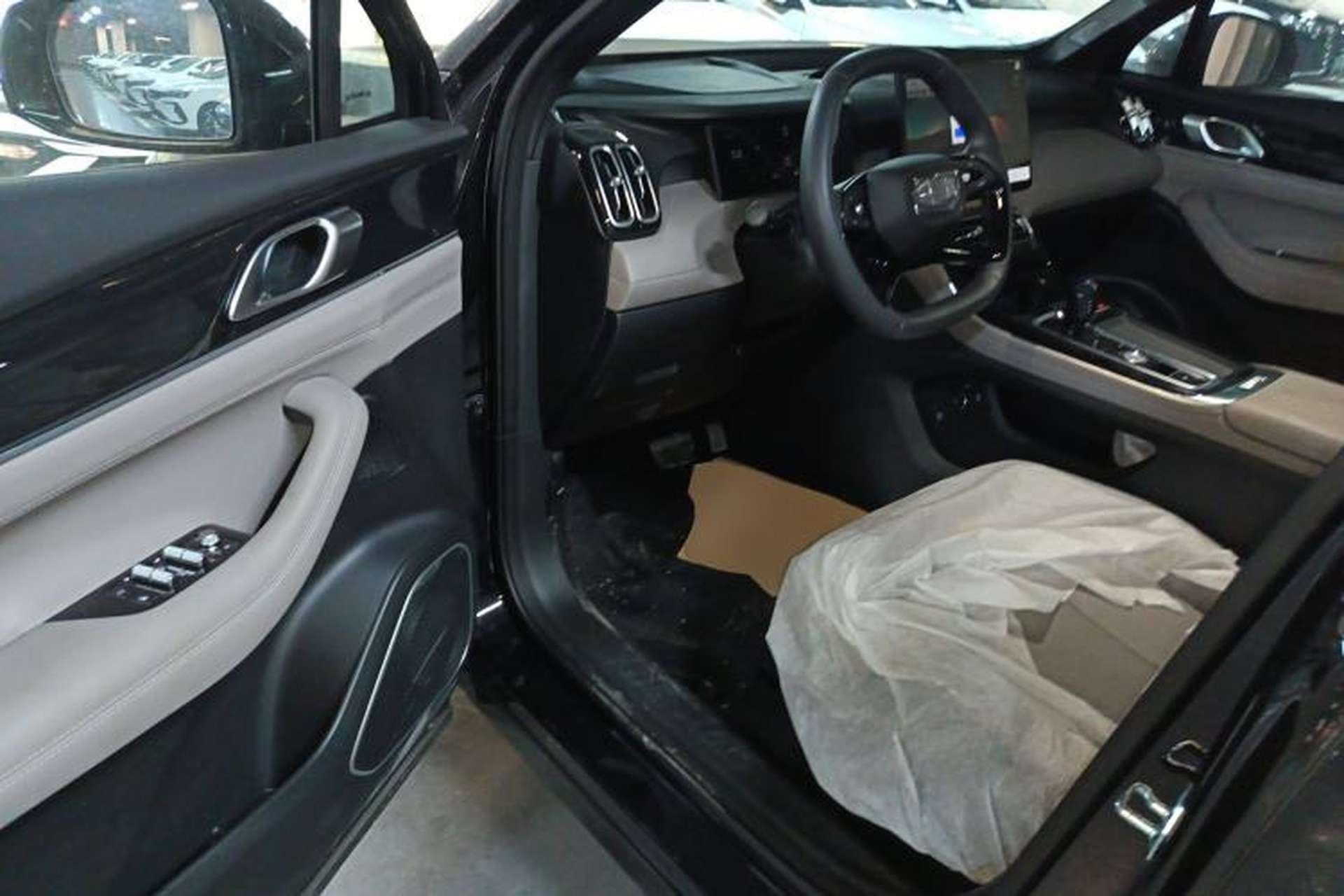 Used Geely Auto FX11 2025 4th Generation 1.5TD DCT – The Start Driver Seat