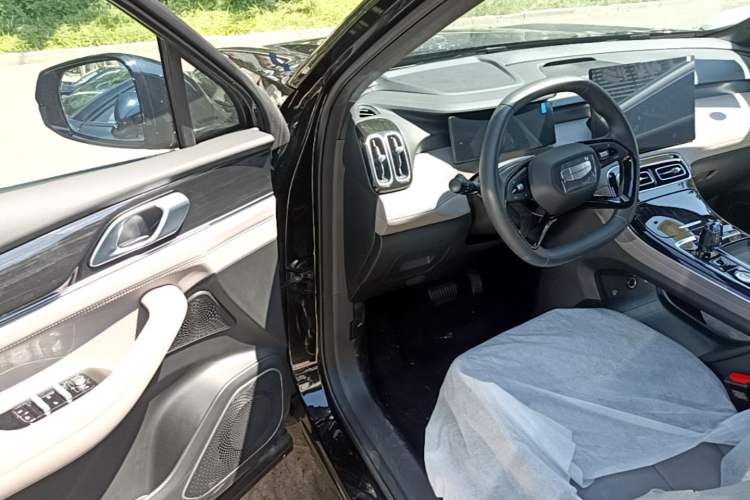 Used Geely Auto FX11 2025 4th Generation 1.5TD DCT – The Start Driver Seat