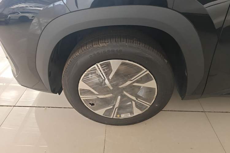 Used Geely Auto FX11 2025 4th Generation 1.5TD DCT – The Start Left Front Wheel Hub