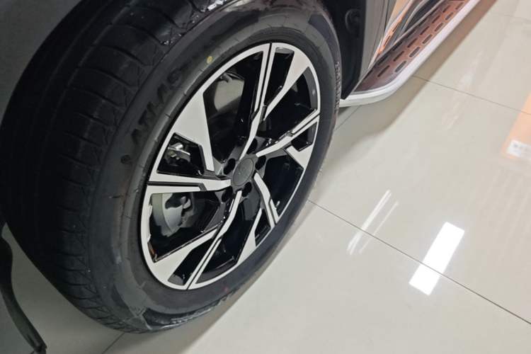 Used Geely Auto FX11 2025 4th Generation 1.5TD DCT – The Start Left Front Wheel Hub
