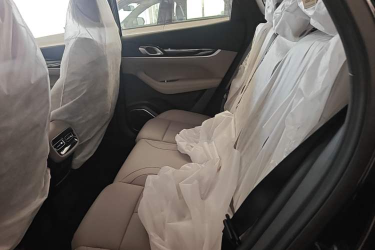 Used Geely Auto FX11 2025 4th Generation 1.5TD DCT – The Start Left Rear Seat