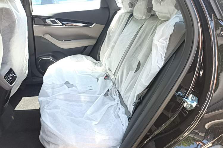 Used Geely Auto FX11 2025 4th Generation 1.5TD DCT – The Start Left Rear Seat