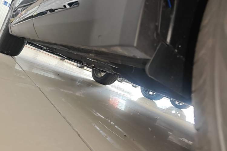 Used Geely Auto FX11 2025 4th Generation 1.5TD DCT – The Start Left Side Sill