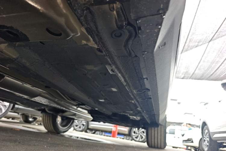 Used Geely Auto FX11 2025 4th Generation 1.5TD DCT - Shanhe Left Side Sill